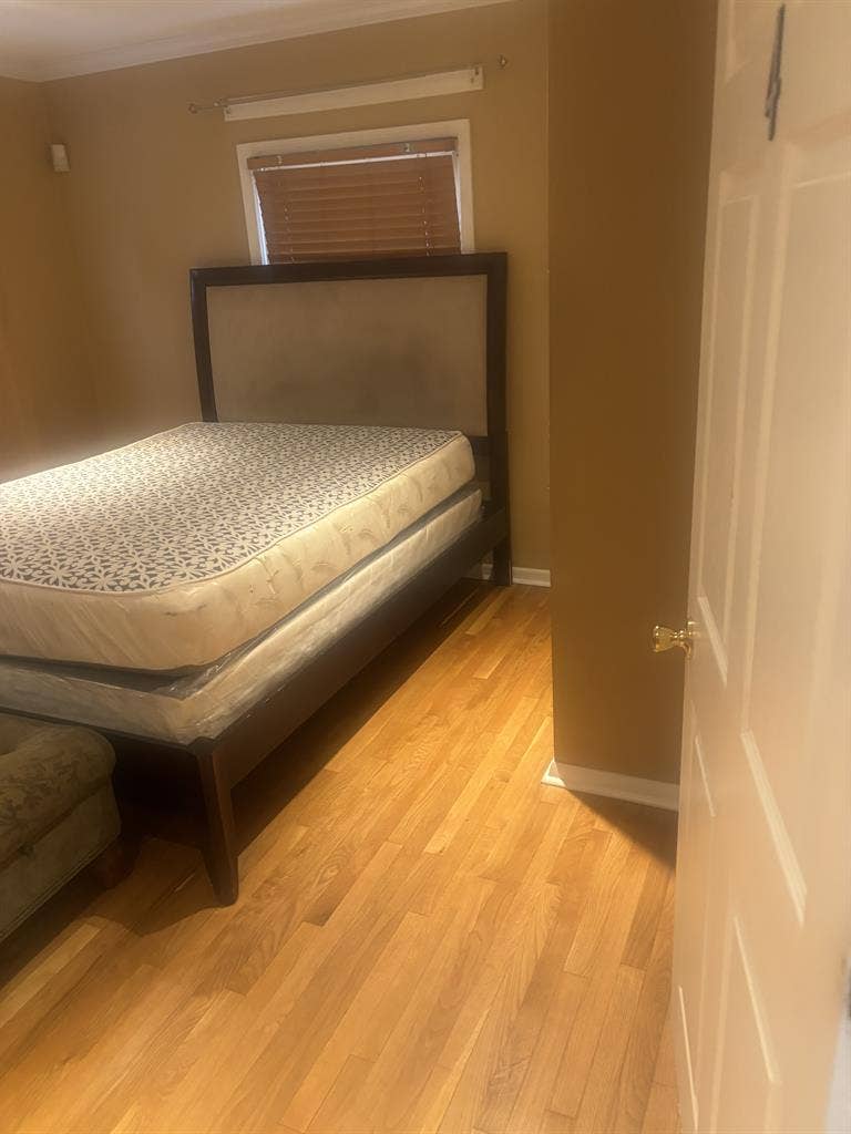 Large room/ common area for rent