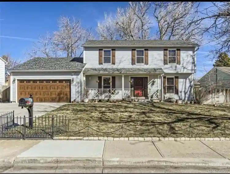 Fully furnished room available