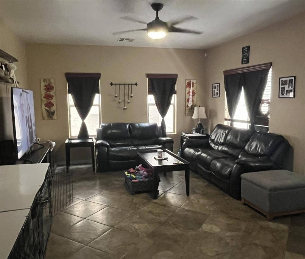 Unfurnished Room For Rent - $/mo