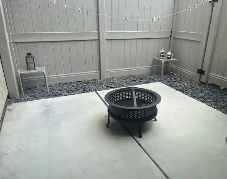 Unfurnished Room For Rent - $/mo