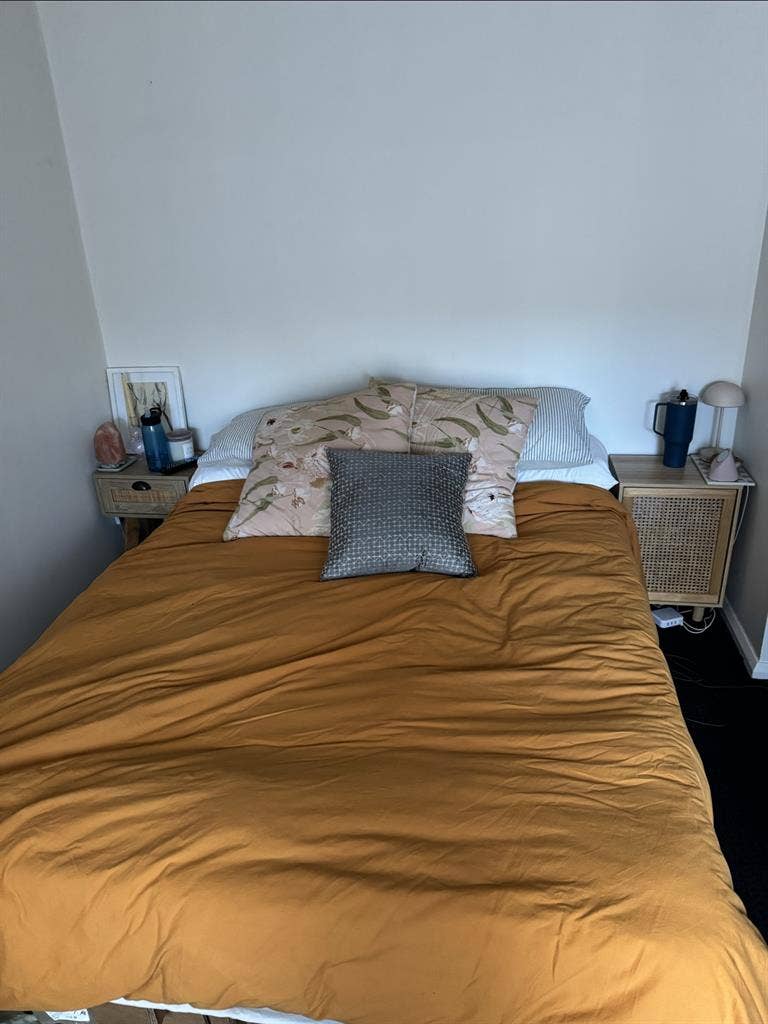 Seeking Flatmate