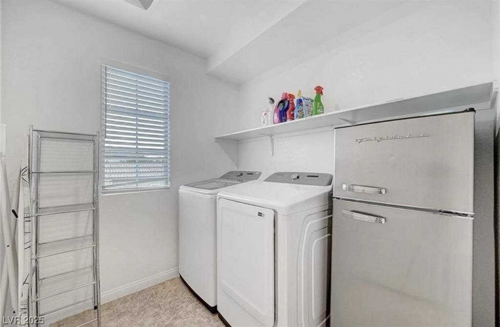 One bedroom with private bathroom