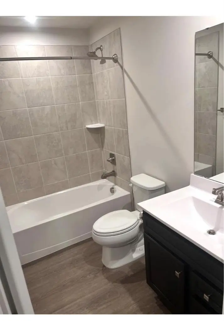 Room with private bathroomm