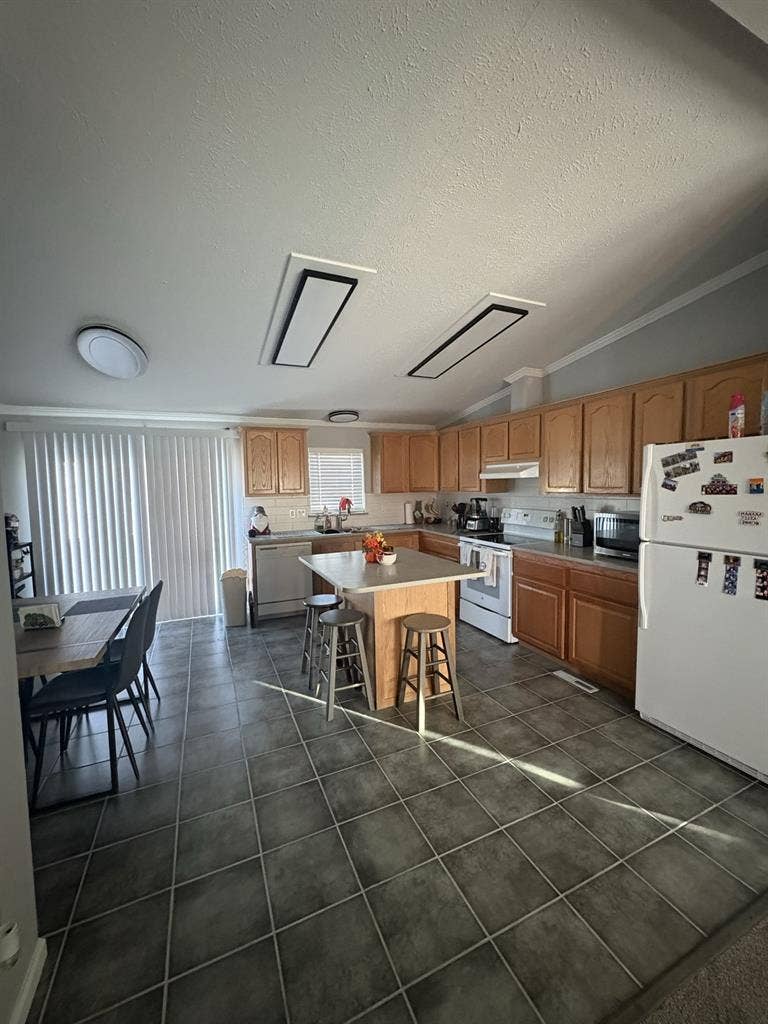 Private room for rent