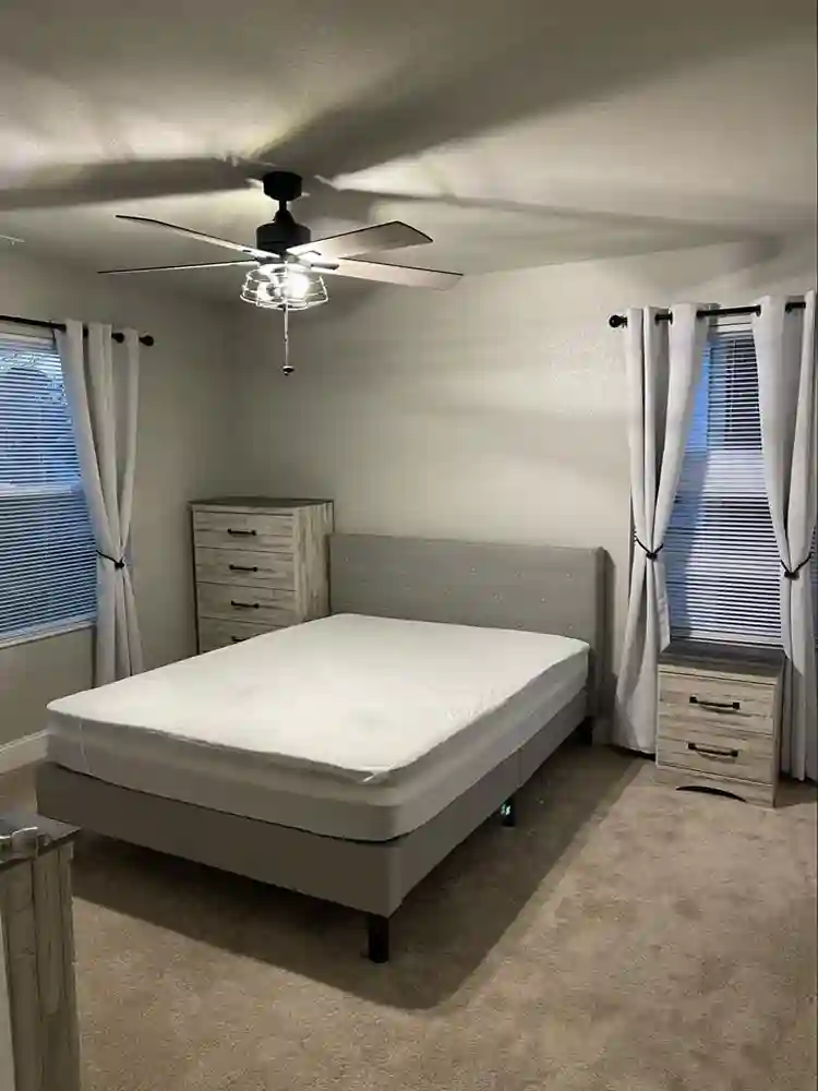 Fully Furnished room in Norfolk