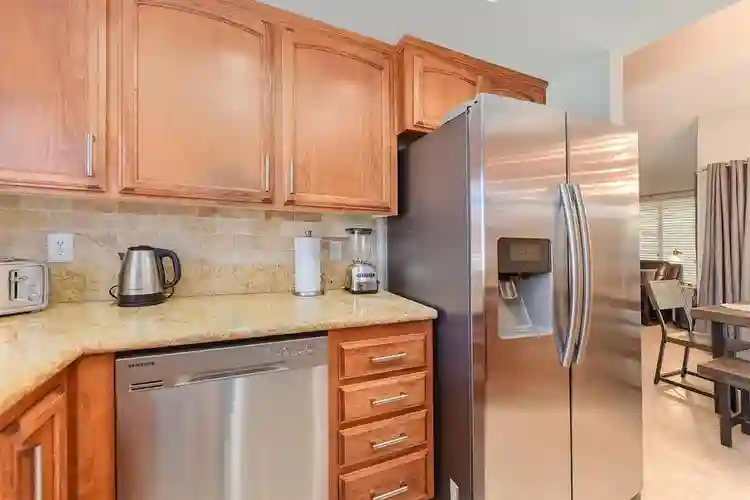 Spacious private room in Foothill