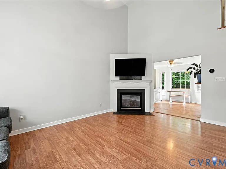 2 Bedrooms available in Glen Allen!