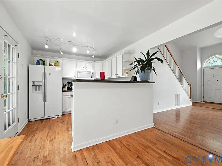 2 Bedrooms available in Glen Allen!