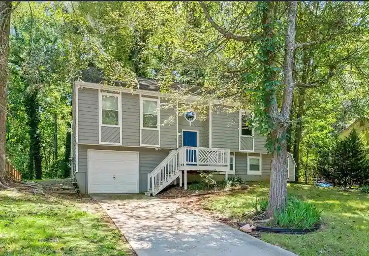 New Listing: Upper Level