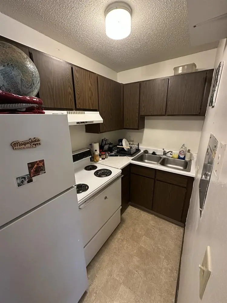 Subleasing apartment