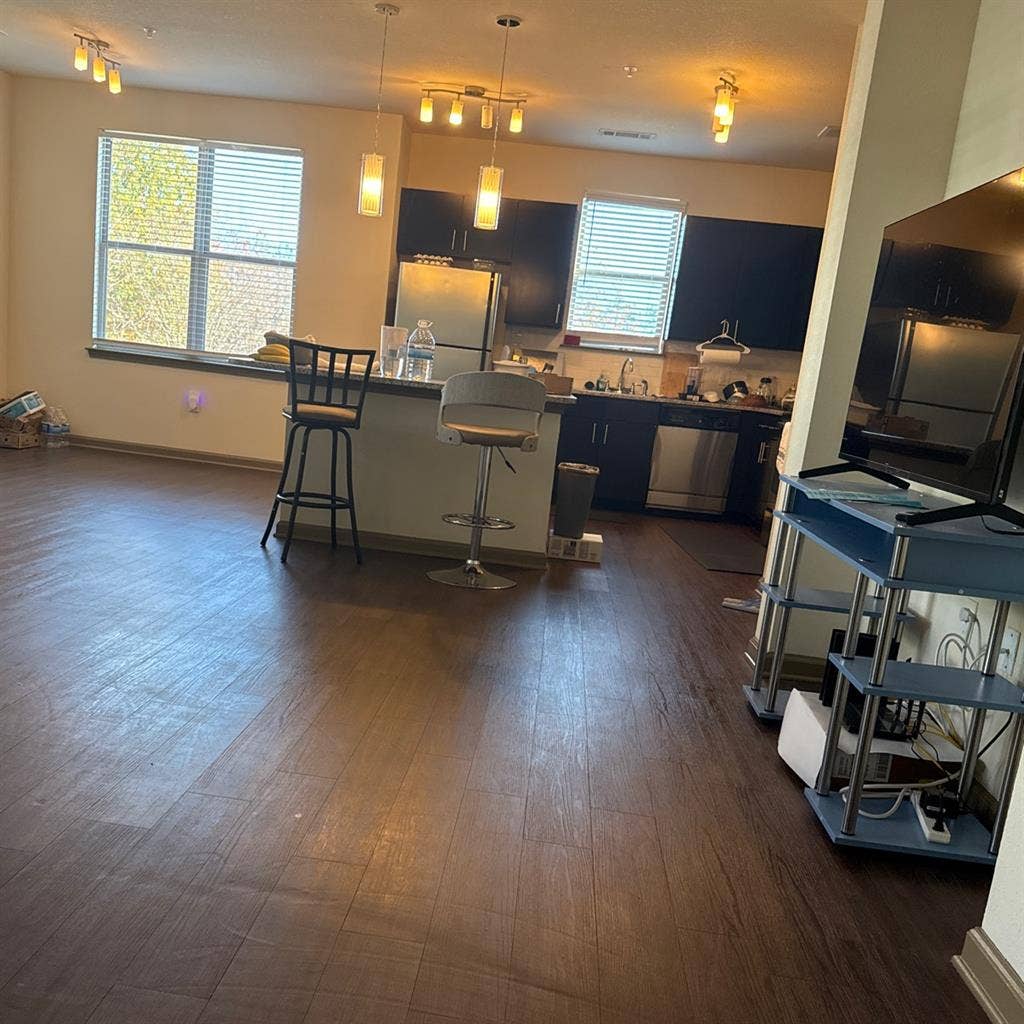 Private Bedroom+bath on discount