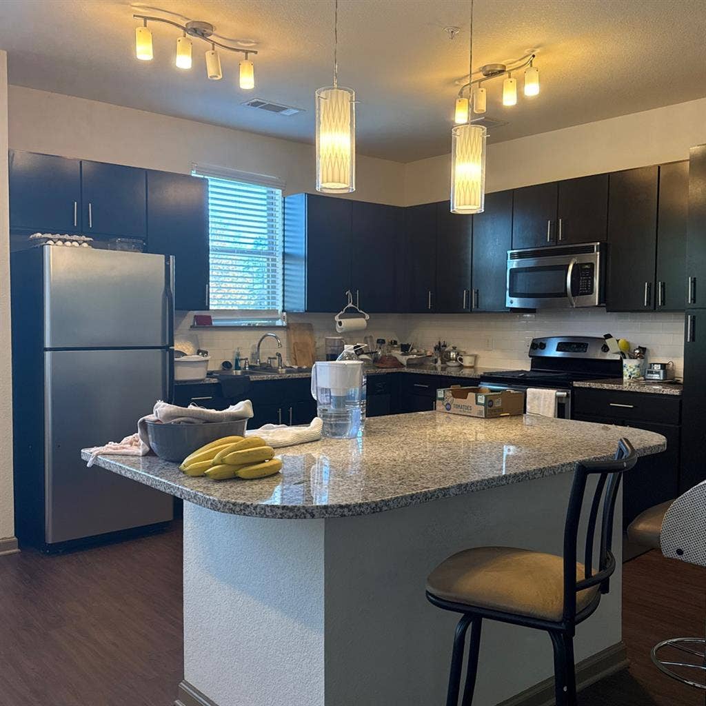 Private Bedroom+bath on discount