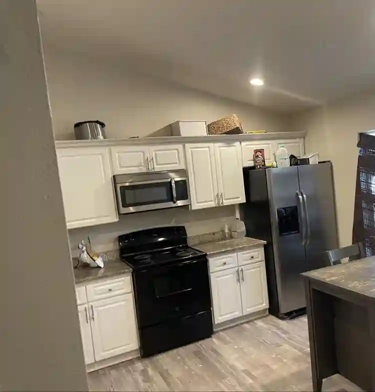 Pool house, chill environment $