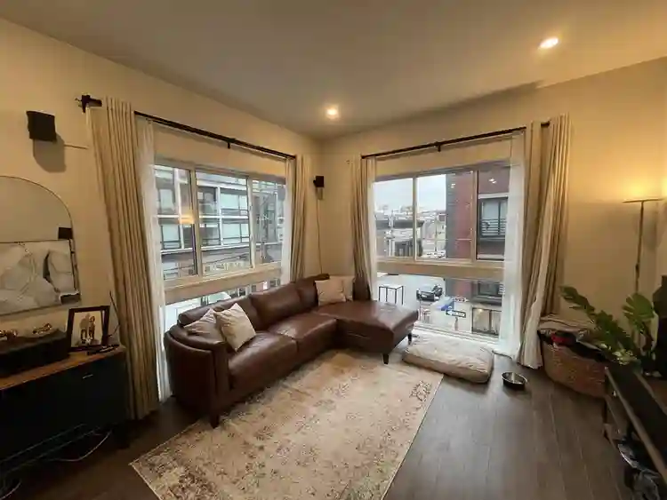 NoLibs Corner Apt Parking Available