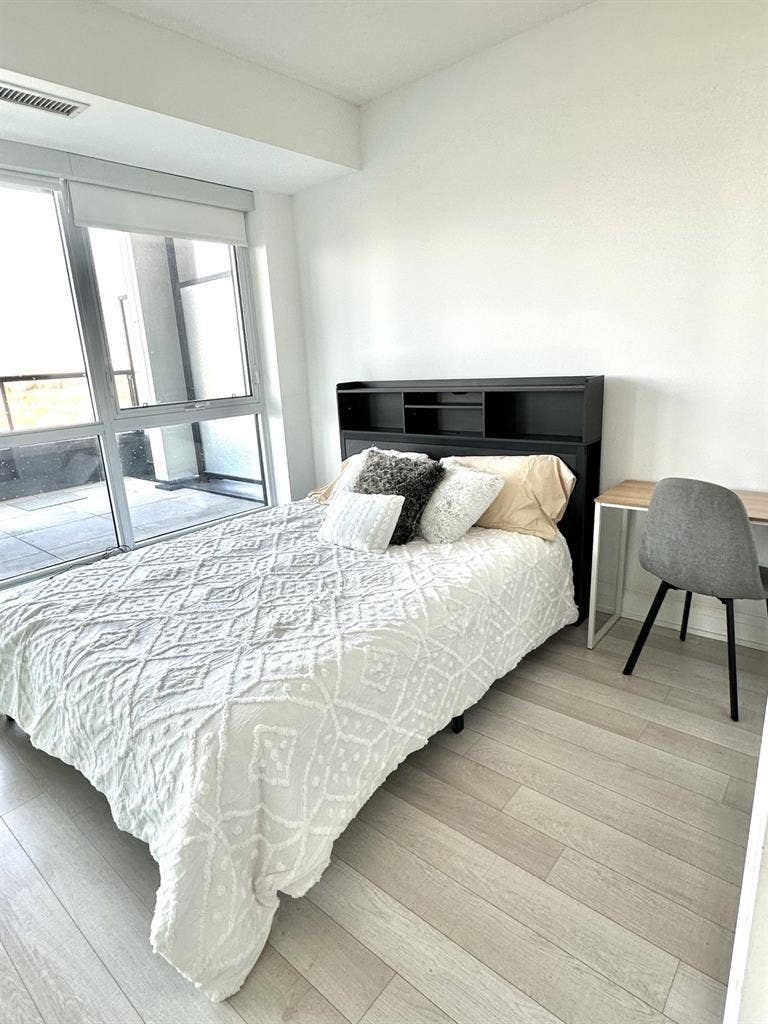 Private Room with Ensuite Washroom