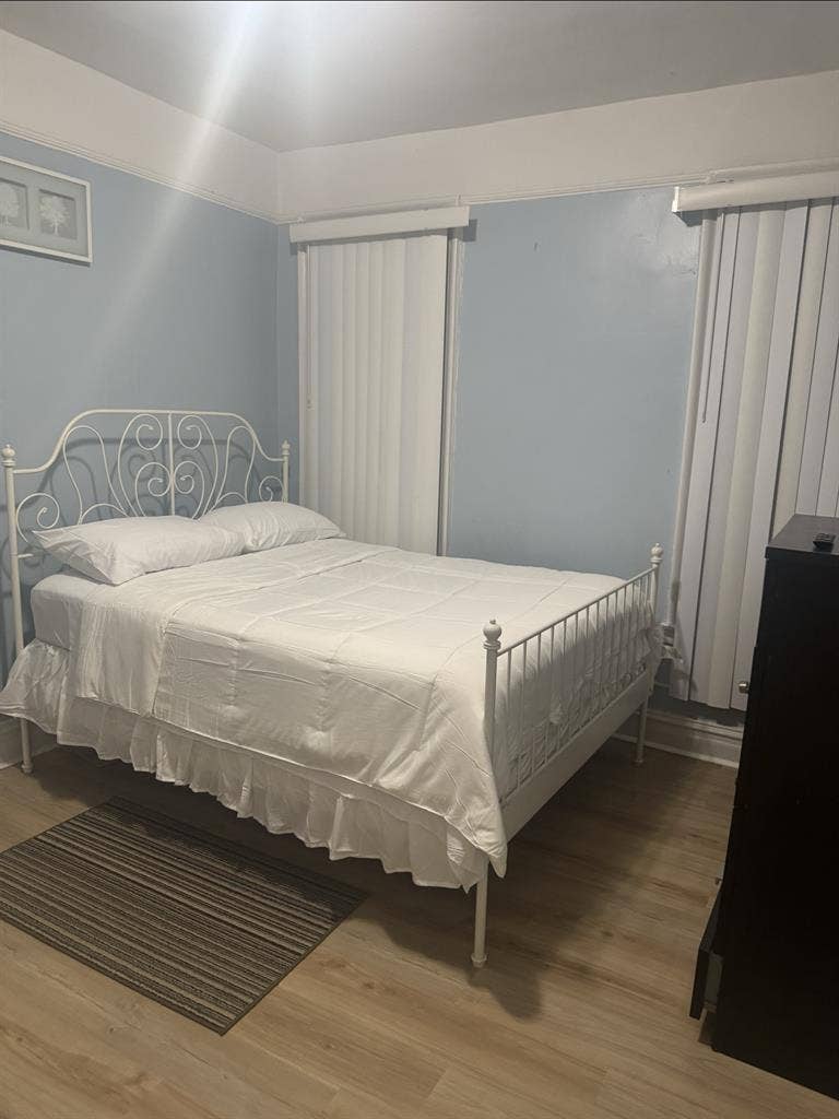 Cozy one bedroom room