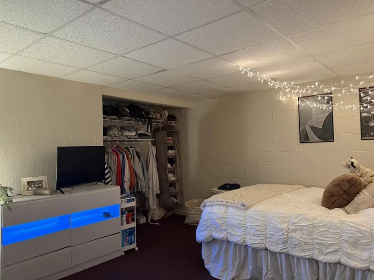 Looking for female sublet!