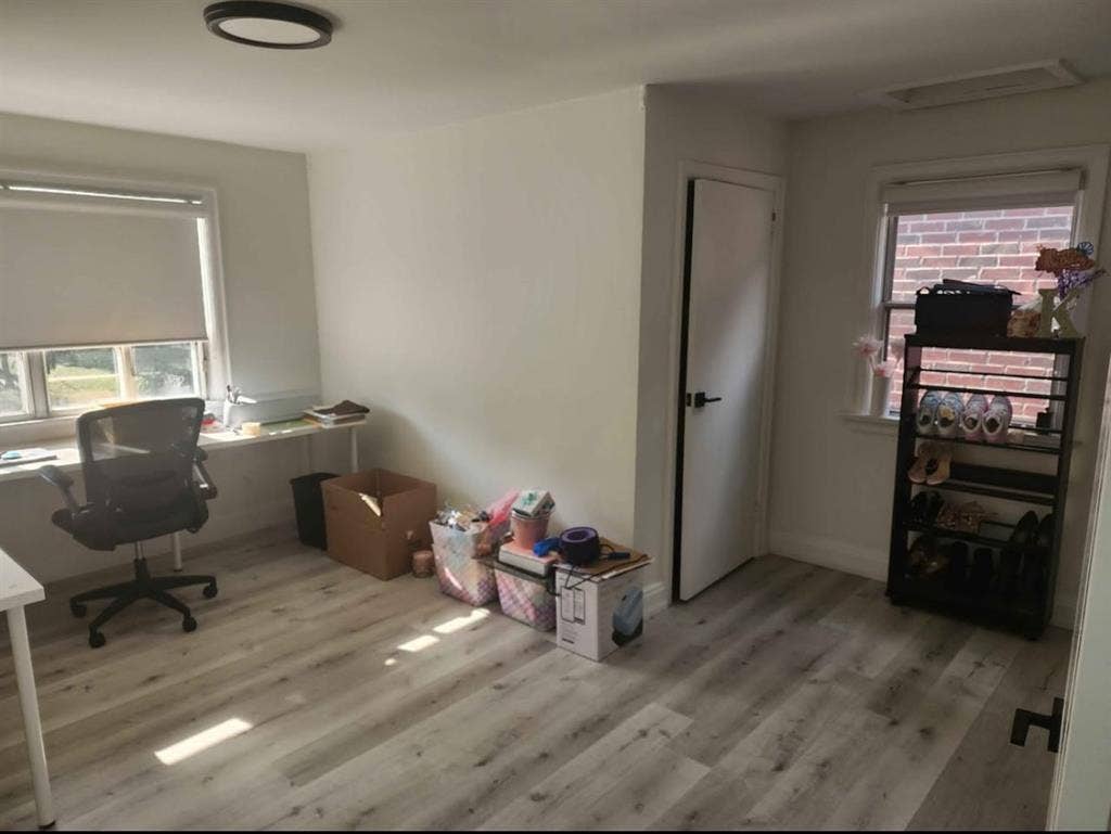 Private room for rent