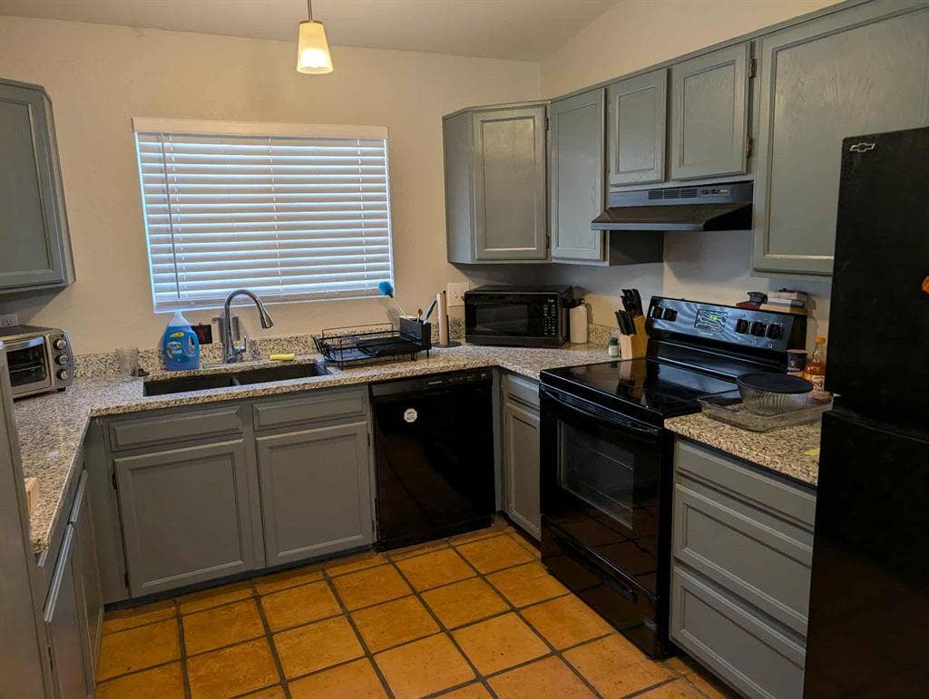 Master Bedroom For Rent - Chandler