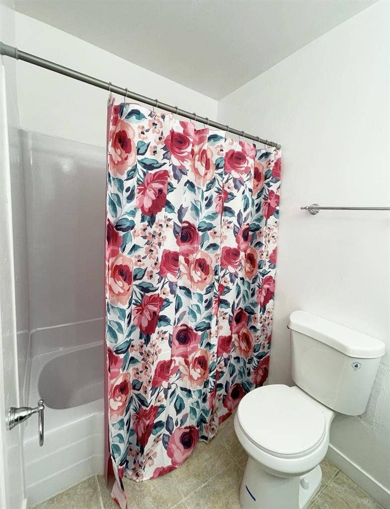 ROOM FOR RENT FOR ONE PERSON