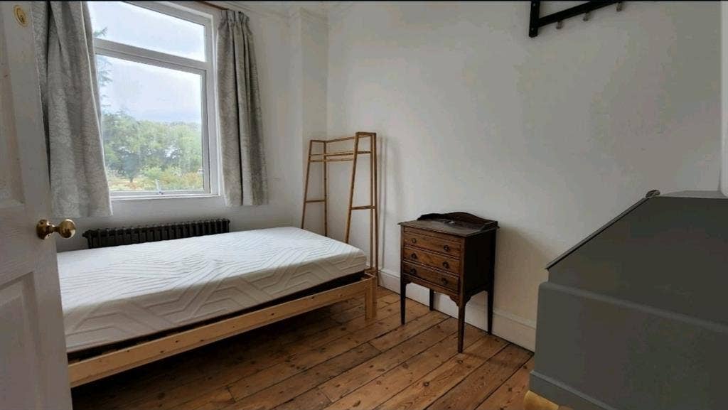 Double along Elizabeth Line