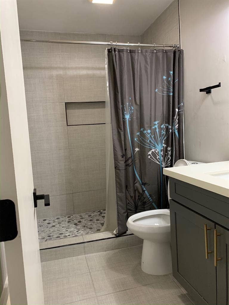 Dog-friendly master bed/bath