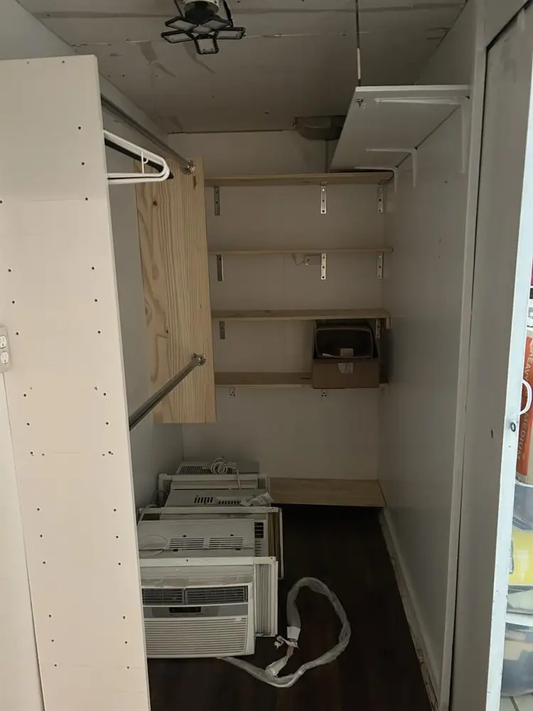 I am looking for a Roomate! 🏡