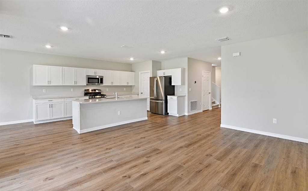 Private Room for rent in New House