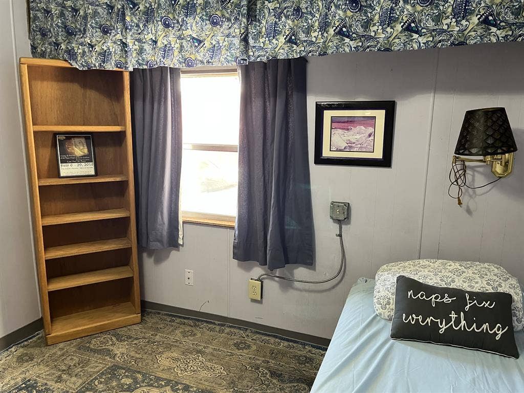 1 bedroom and private bathroom