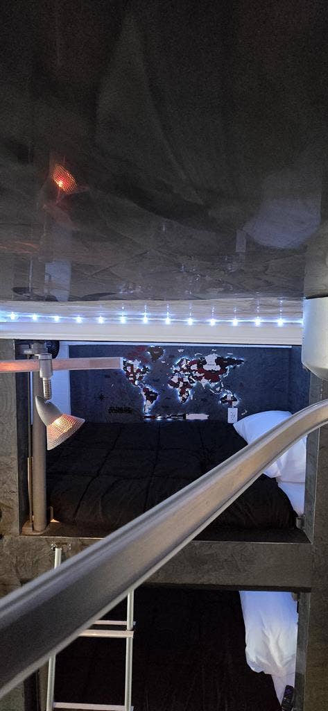 Hostel Smart Bed for Rent $ Nite