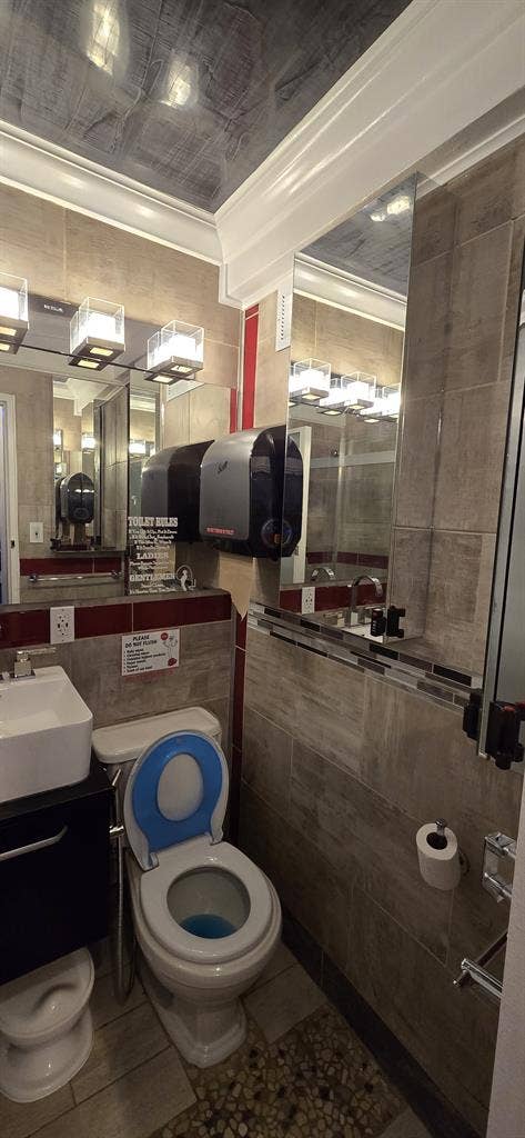 Hostel Smart Bed for Rent $ Nite