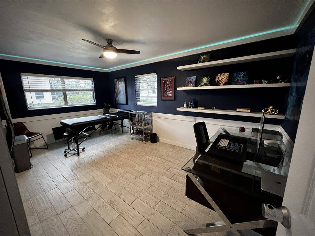 $ Private Room to Rent