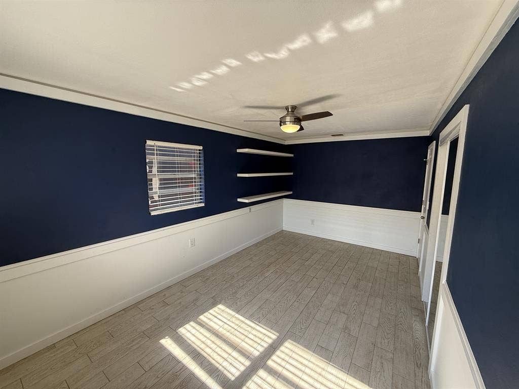 $ Private Room to Rent