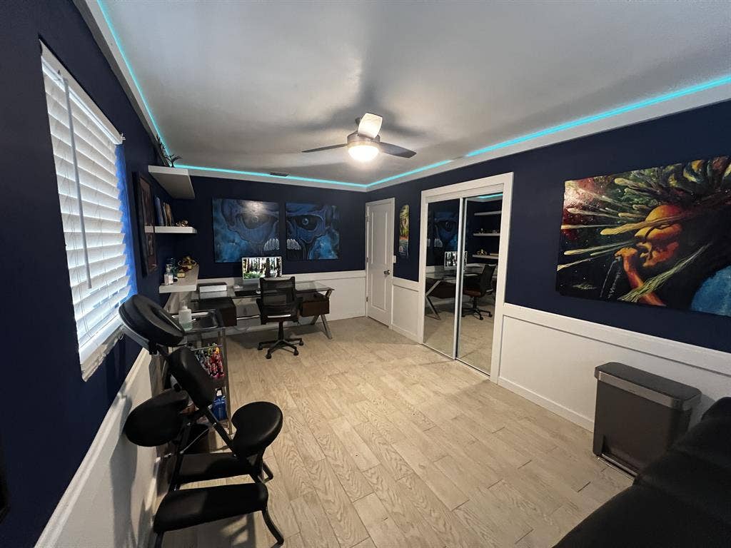 $ Private Room to Rent