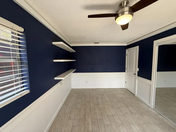 Spacious Private Room for Rent