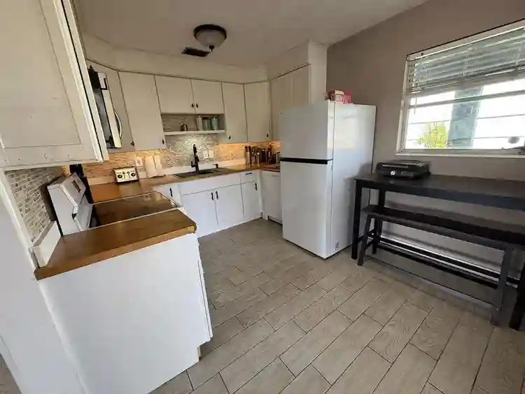 Spacious Private Room for Rent