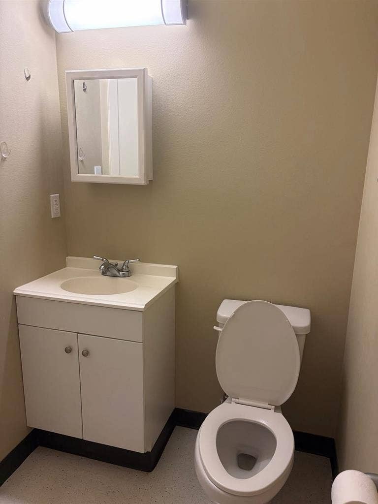 U-Distict furnished studio