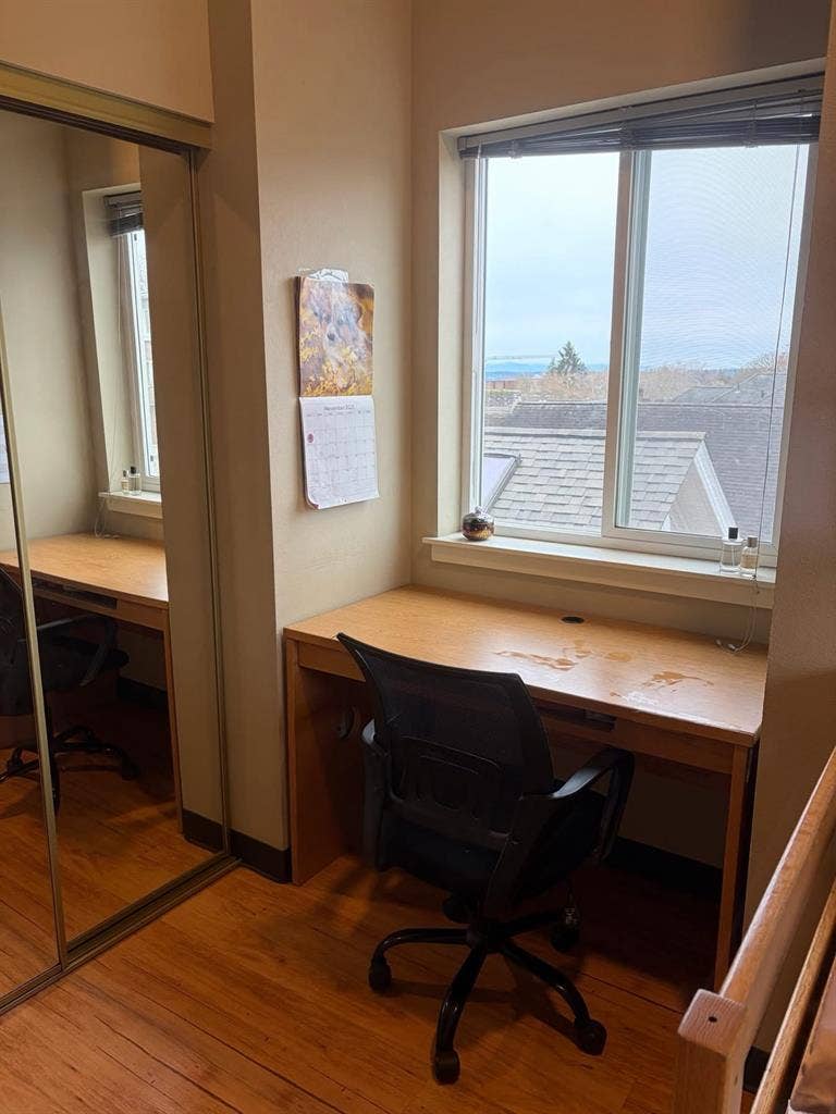 U-Distict furnished studio