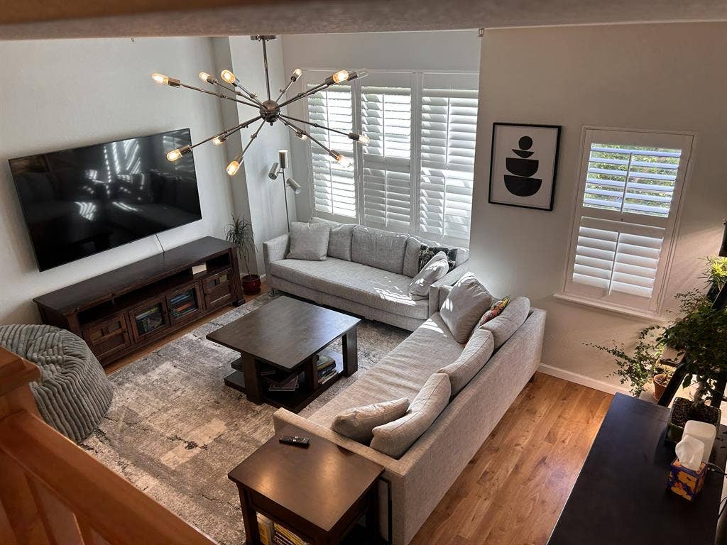 Spacious Bedroom Private Bathroom