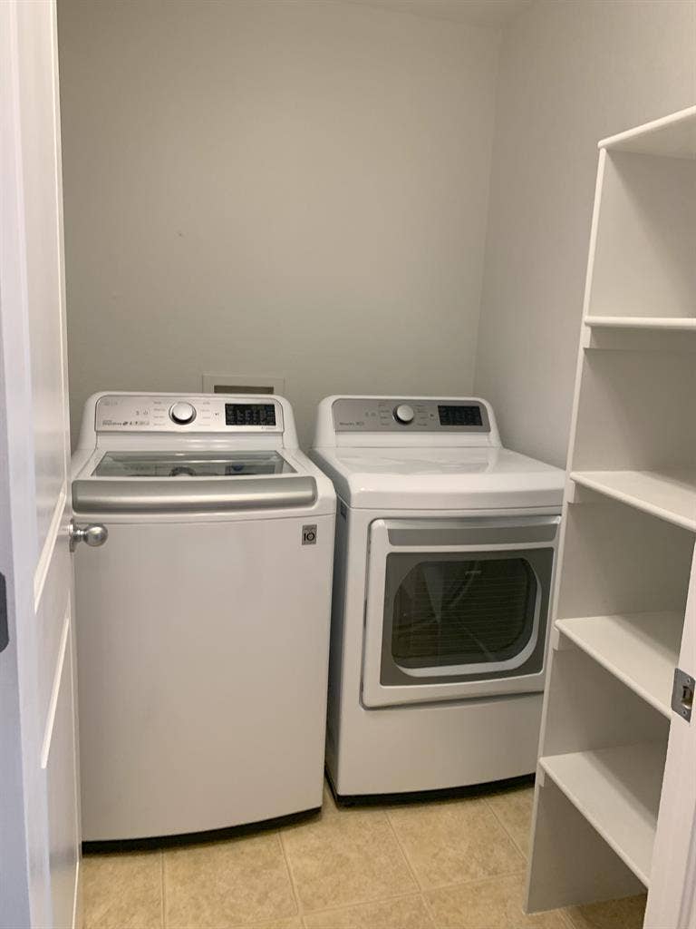 Spacious Bedroom Private Bathroom