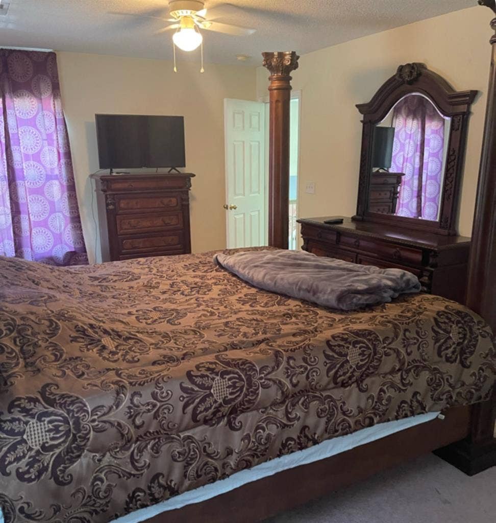 Room for Rent (Furnished)