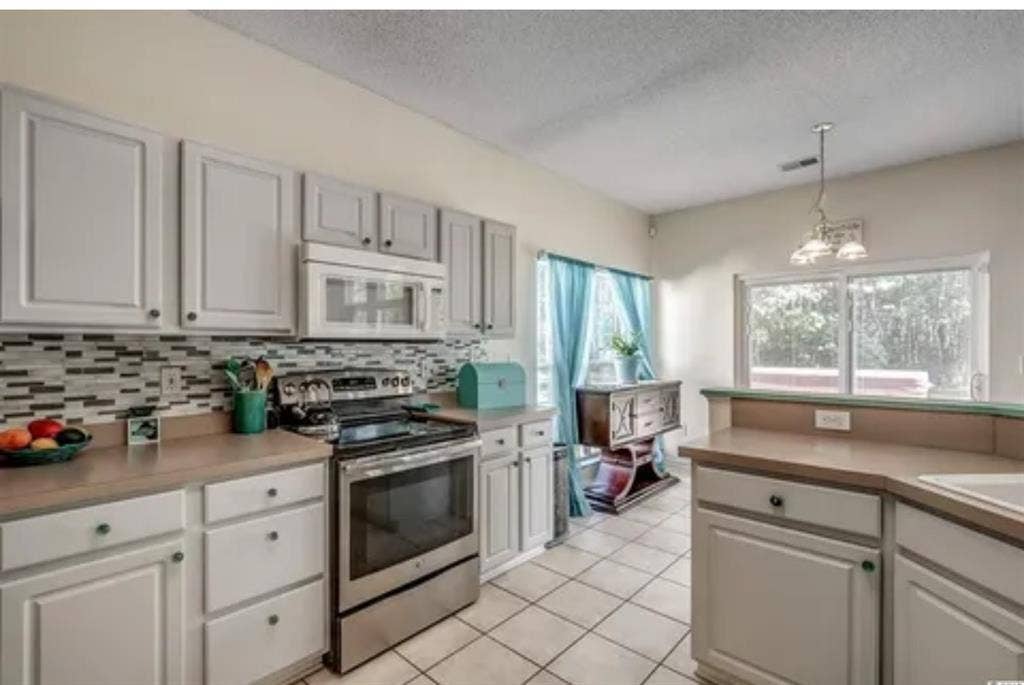 Room for Rent (Furnished)