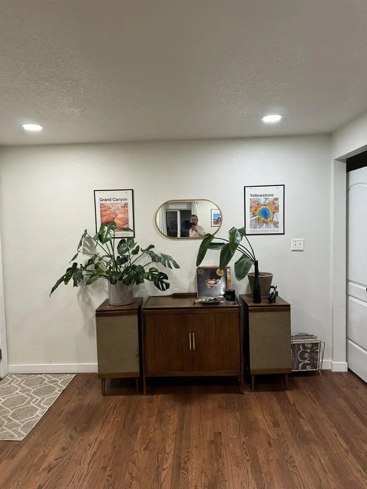 Room for rent near downtown !