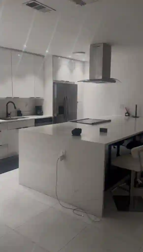 bath - ROOMMATE NEEDED