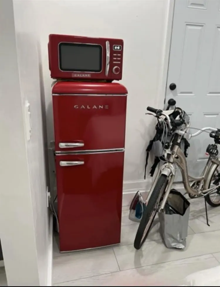 Room/prv bath/rm in Pembroke Pines