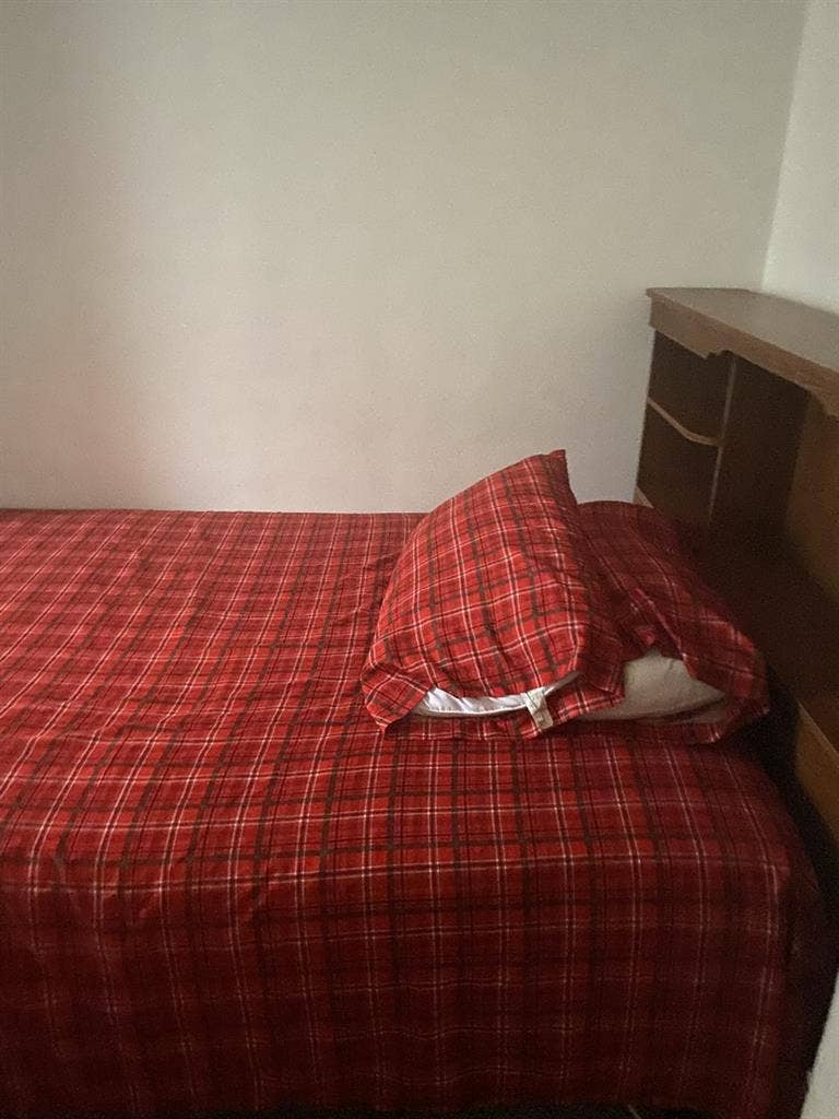 Furnished space full room for rent