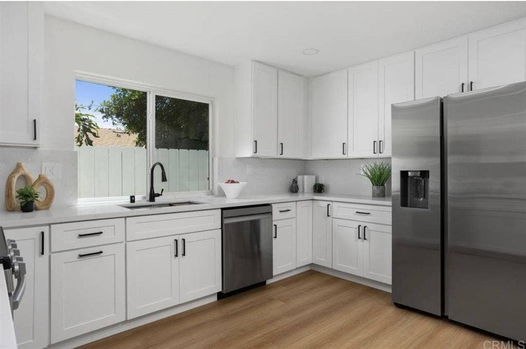 Mira Mesa room for rent avail asap