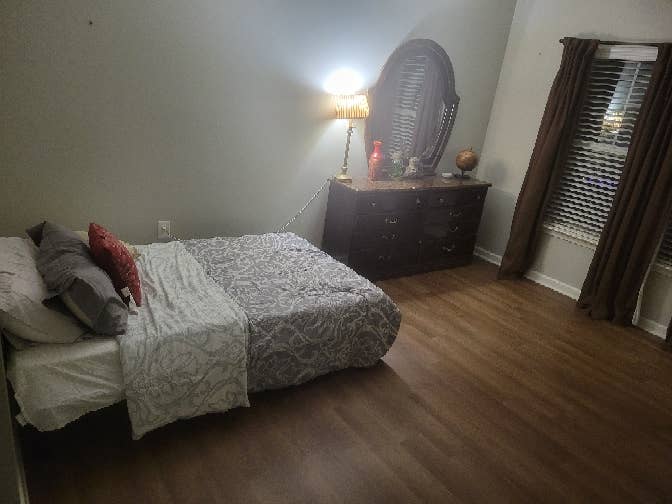 Large room for rent available now