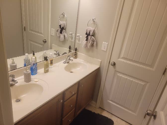 Large room for rent available now