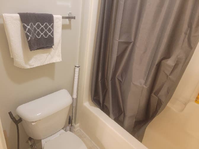 Large room for rent available now